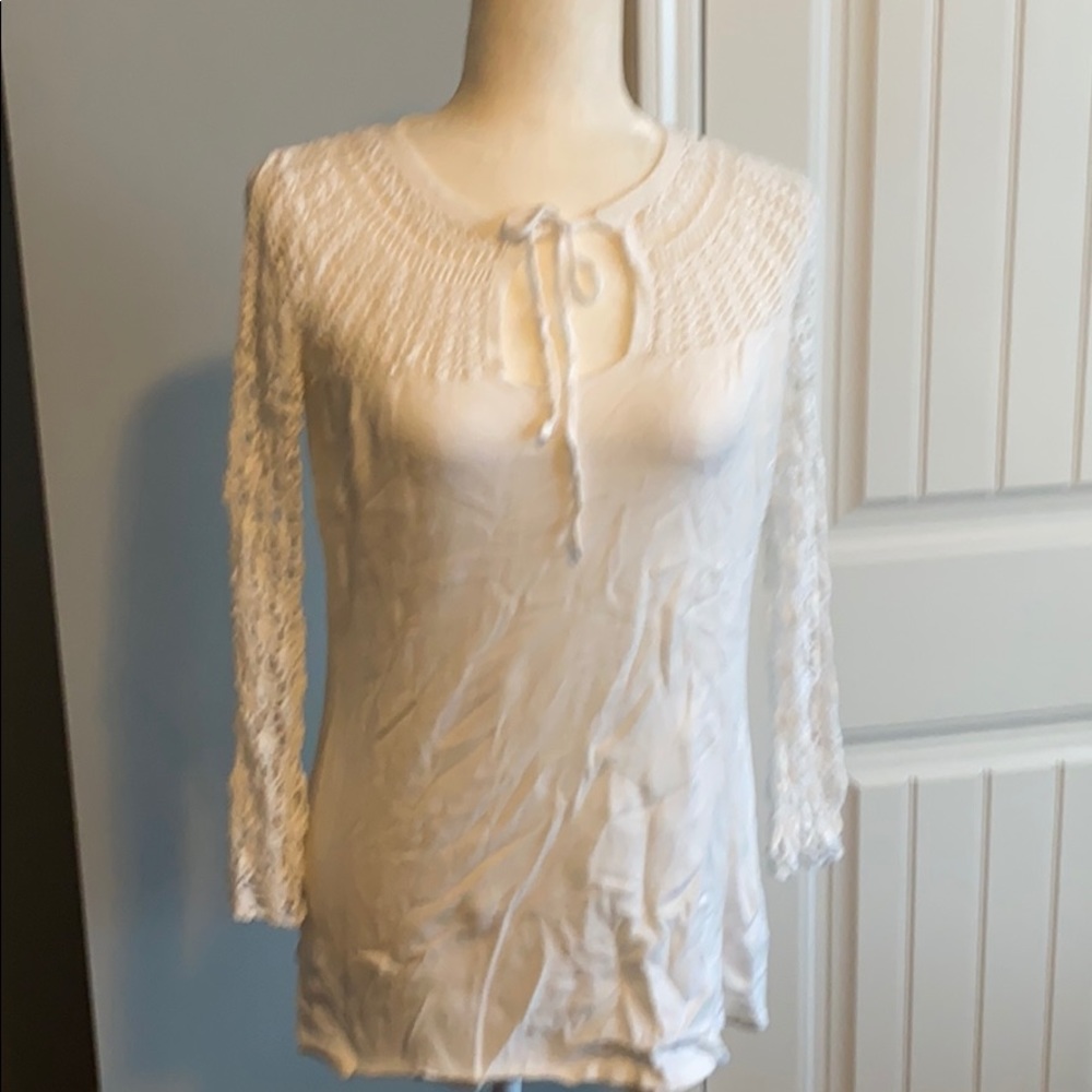 CACHE white top